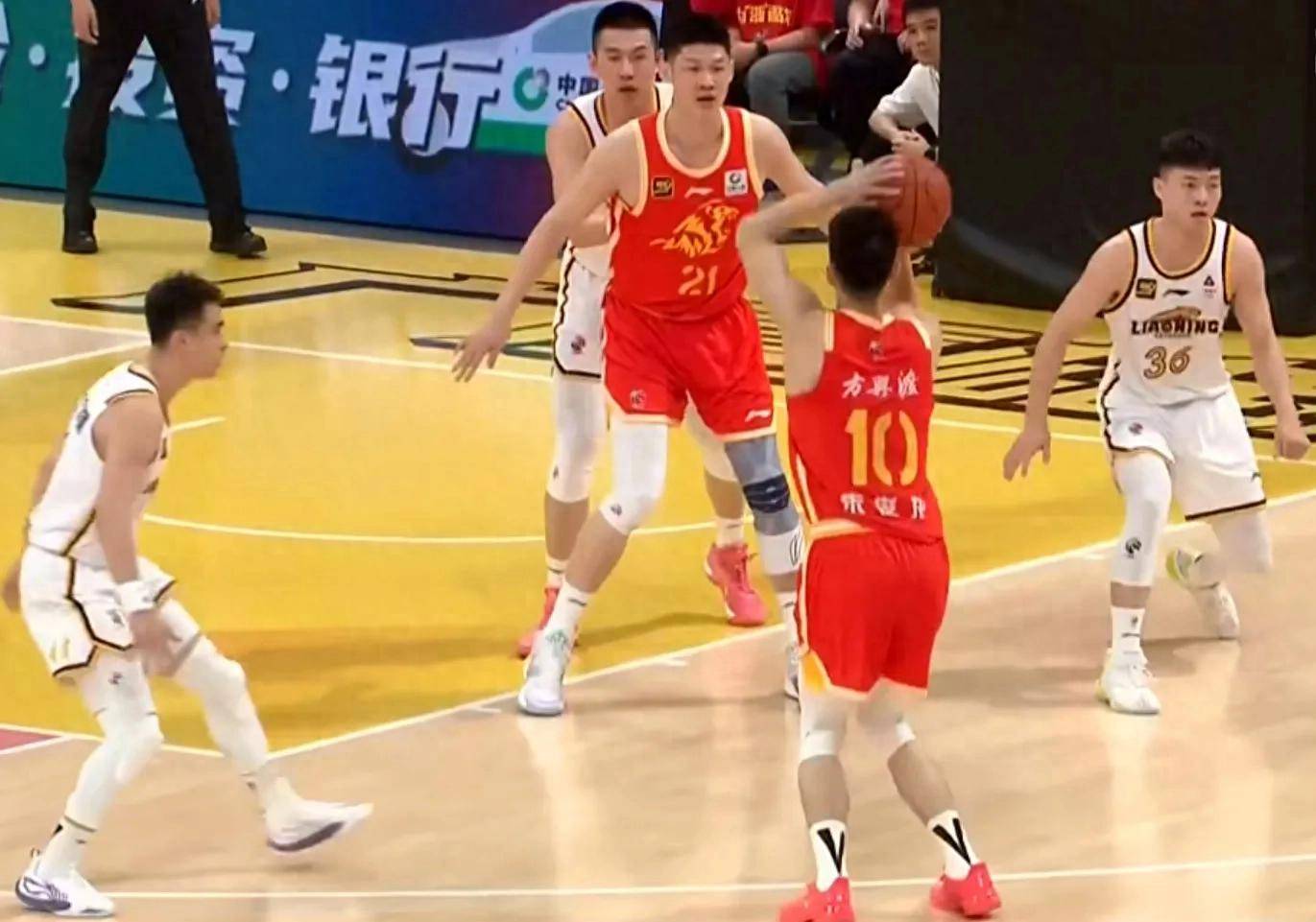 世俱杯官网-精彩点评：球员表现坚定，场上表现亮眼的简单介绍